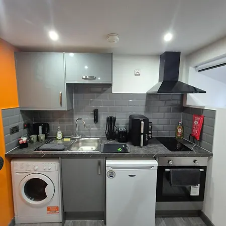 The Orange Outpost 아파트 *