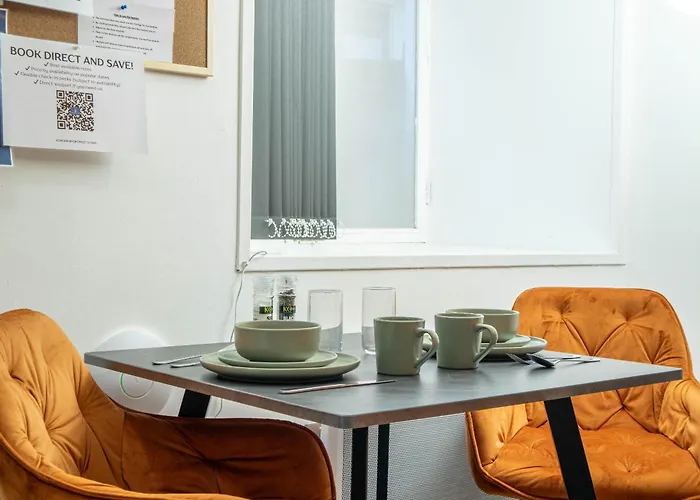 Centre With Self Check-in Washer Dryer Wifi & Netflix *